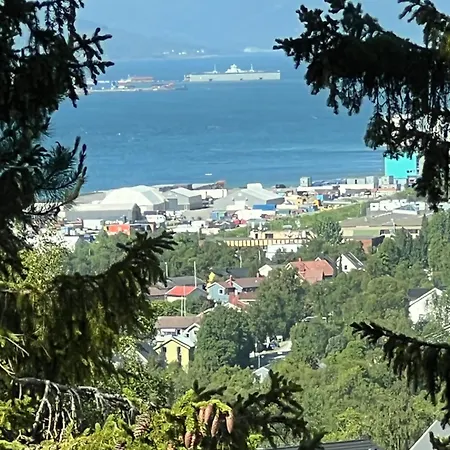 Arctic With Free Parking Apartment Tromso